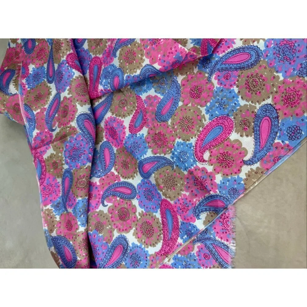 Vintage 1960s 1970s Paisley Fabric Lightweight 44x65” Mod MCM Disco Groovy